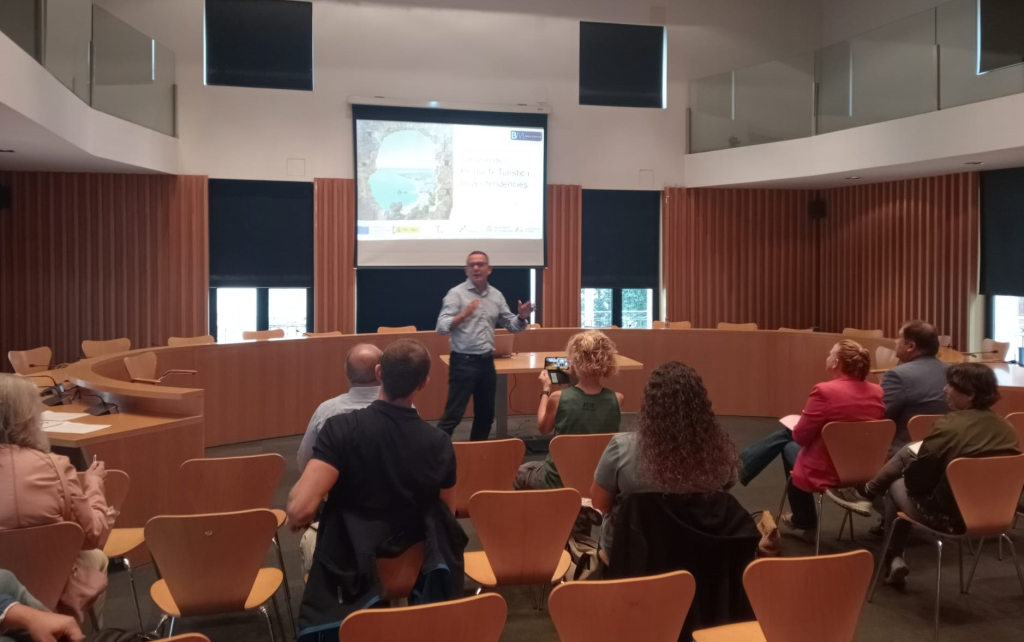 Foto: Tourdera. Seminari de creació de producte turístic a Blanes.